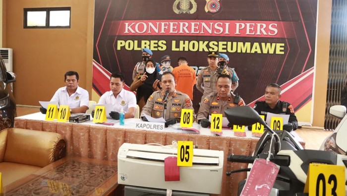 Polisi saat rilis kasus penipuan investasi. (Foto: Istimewa)