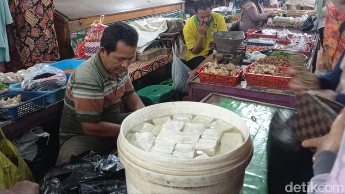 Pedagang tahu di Ciamis