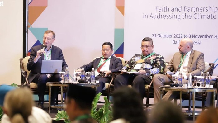 Peran Sentral Tokoh dan Agama dalam Pembangunan Berkelanjutan Peran Sentral Tokoh dan Agama dalam Pembangunan Berkelanjutan
