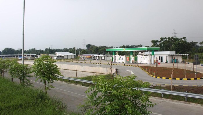 Potret Tol Pasuruan-Probolinggo Seksi 4 yang Rampung 2023, Biayanya Rp 6,3 T Kementerian PUPR terus mendorong percepatan penyelesaian pembangunan Jalan Tol Trans Jawa ruas Pasuruan-Probolinggo Seksi 4A (Probolinggo Timur-Gending).