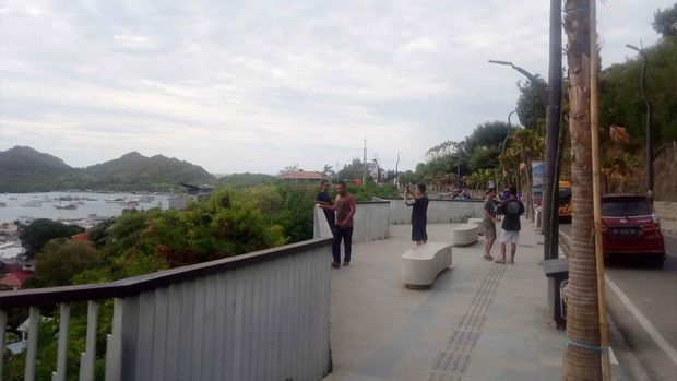 Puncak Waringin yang terletak di puncak bukit Labuan Bajo