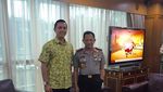 Ronny Talapessy, Pengacara Barada E Saat Makan Papeda hingga Dimsum