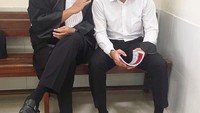 Ronny Talapessy ramai diperbincangkan selama menjadi pengacara Barada E. Dalam sidang dengan saksi ART Ferdi Sambo ia pun tampak kesal. Foto: Instagram @ronnytalapessy
