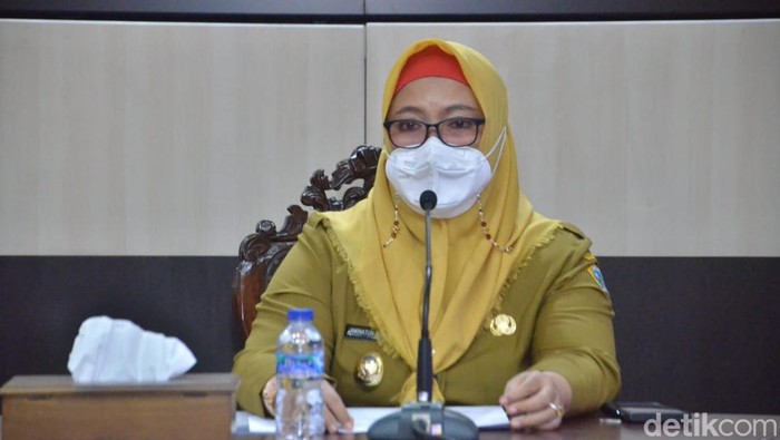 Wakil Bupati Gresik Aminatun Habibah