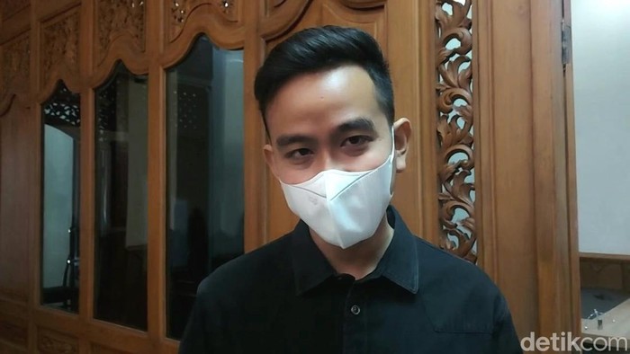 Wali Kota Solo Gibran Rakabuming Raka di Balai Kota Solo, Selasa (1/11/2022)