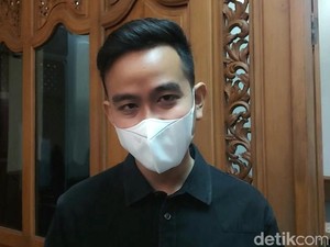 Gibran Pamer Kebersamaan Bareng Prabowo, Anies, Ganjar dan Puan