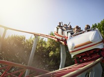 Tragis, Traveler Meninggal Setelah Terhempas dari Roller Coaster