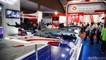 Alutsista Berbagai Negara Mejeng di Indo Defence 2022