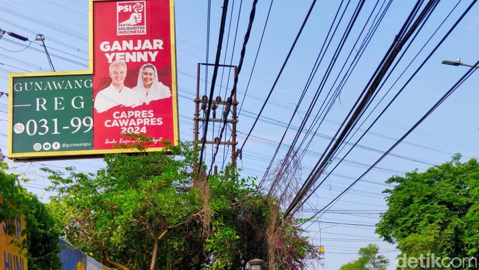 Baliho Ganjar-Yenny Wahid PSI