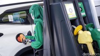 Bagi yang membutuhkan bensin dengan RON tinggi yang syarat dengan teknologi terbaik, British Petroleum (BP) Indonesia kini menyediakan BBM baru BP Ultimate dengan RON 95, dengan harga Rp 14.210.
