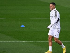 Pelatih Belgia: Hazard Tampil Jelek karena Kegemukan? Ngawur