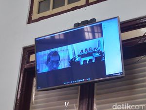 Sidang Putusan Kasus Binomo, Fakarich Divonis 10 Tahun Penjara!