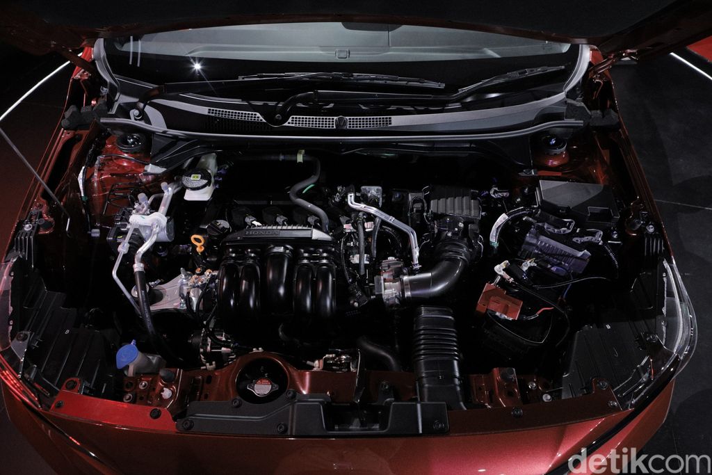 PT Honda Prospect Motor (HPM) resmi meluncurkan SUV kecil terbarunya bernama Honda WR-V. Yuk, lihat lebih dekat foto-fotonya.