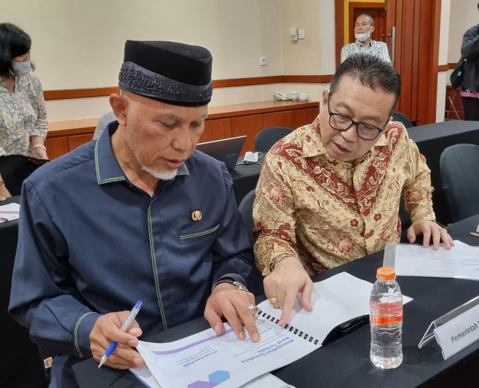 Gubernur Sumbar Buya Mahyeldi