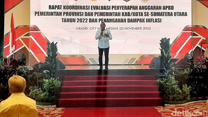 Gubernur Sumut Edy Rahmayadi dalam Rapat Evaluasi Penerapan APBD Sumut.