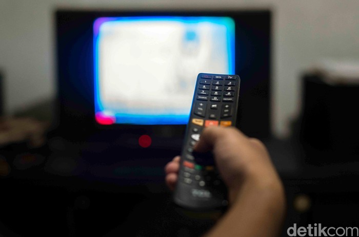 Ilustrasi remot TV, TV Digital, TV Analog, remote TV,