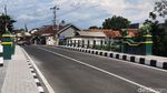 Melihat Jembatan Merah Gejayan dan Penggantinya yang Kini Berwarna Hijau