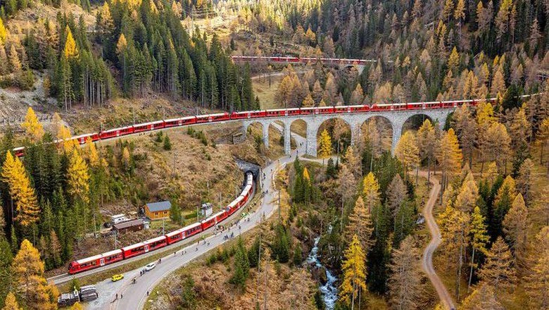 Kereta Rhaetin Railways dari Swiss yang pecahkan rekor dunia