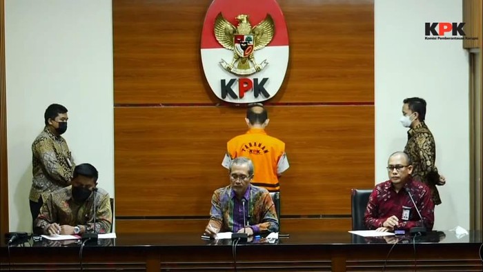 Konpers penahanan tersangka korupsi pembangunan gereja di Mimika