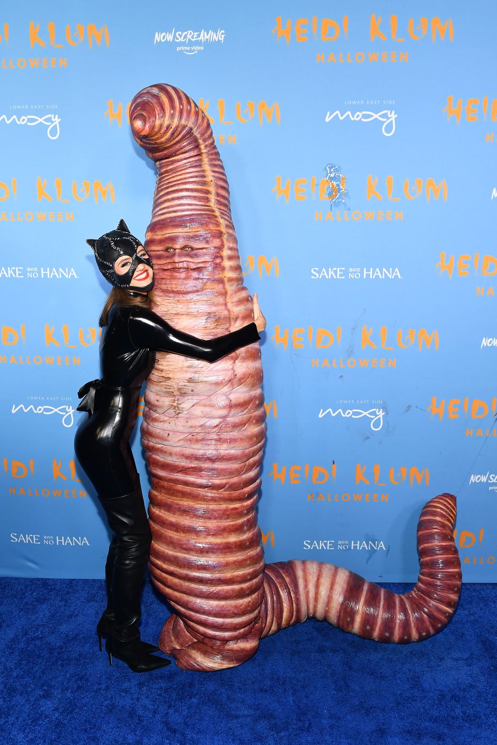 NEW YORK, NEW YORK - OCTOBER 31: Leni Klum and Heidi Klum attends Heidi Klum's 21st Annual Halloween Party presented by Now Screaming x Prime Video and Baileys Irish Cream Liqueur at Sake No Hana at Moxy Lower East Side on October 31, 2022 in New York City. (Photo by Noam Galai/Getty Images for Heidi Klum)