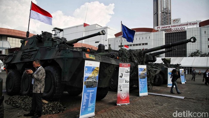 Mantap! Rantis Pindad Mejeng di Indo Defence 2022 PT Pindad turut memeriahkan Indo Defence 2022 Expo & Forum di JIExpo Kemayoran, Jakarta Pusat, Rabu (2/11/2022). Pindad memamerkan sejumlah kendaraan taktis (rantis).