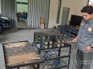 Tim Vokasi UNS Ciptakan Inovasi Alat Serut Bambu untuk Sangkar Burung