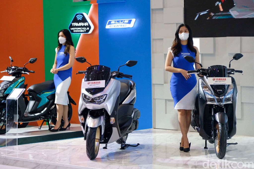 Pameran otomotif Indonesia Motorcycle Show (IMOS) 2022 digelar di JCC, Jakarta. Pameran ini resmi dibuka oleh Menhub Budi Karya Sumadi.