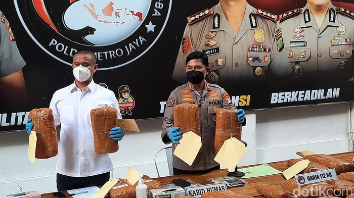 Polda Metro Ungkap Kasus Peredaran 112 Kg Ganja