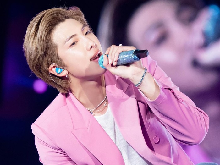 RM BTS bakal rilis album November ini. RM BTS bakal rilis album November ini.