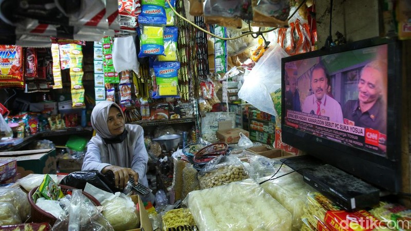 Kominfo akan mematikan siaran TV analog mulai hari ini, Rabu (2/11). Ada 14 daerah yang terdampak penerapan Analog Switch Off (ASO) di Jabodetabek.