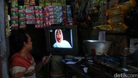 Kominfo akan mematikan siaran TV analog mulai hari ini, Rabu (2/11). Ada 14 daerah yang terdampak penerapan Analog Switch Off (ASO) di Jabodetabek.