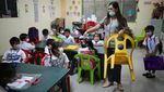 Semringah Siswa di Filipina Kembali Sekolah Tatap Muka