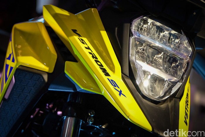 Indonesia kedatangan motor adventure kelas 250 cc. Suzuki V-Strom SX 250 resmi meluncur di ajang IMOS 2022 yang digelar di JCC Senayan, Jakarta.