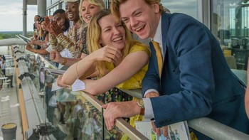 Talulah dan Thomas bertemu saat sama-sama syuting di sebuah proyek film tahun ini. Foto: Getty Images