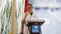 Mendag Zulkifli Hasan menjelaskan, International Monetary Fund (IMF/Dana Moneter Internasional) telah merilis revisi proyeksi pertumbuhan ekonomi dunia, yaitu pada 2022 diperkirakan hanya tumbuh sebesar 3,2 persen dan akan melambat menjadi 2,7 persen pada 2023. Inflasi global juga diperkirakan mencapai 8,8 persen akibat kenaikan harga energi dan komoditas pangan. Namun demikian, inflasi diperkirakan menurun dan mencapai 6,5 persen pada 2023.