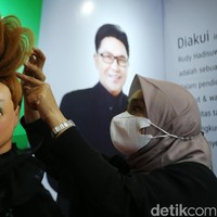 Sejak pertama kali diselenggarakan, Cosmobeaute telah menjadi tempat ideal bertemunya para pelaku bisnis kecantikan seperti importir, distributor, dokter serta pemilik salon dan spa yang ingin mengetahui produk-produk serta tren terbaru.