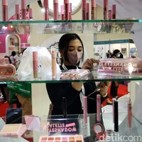 Pameran industri kecantikan ini berlangsung mulai Kamis (3/11/2022) hingga Sabtu (5/11/2022).