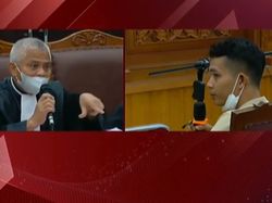 Kelakuan ART Ferdy Sambo Cengengesan-Berbelit Bikin Jaksa Geram