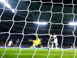 Pesta gol Madrid tidak berhenti sampai di situ. Skuad asuhan Carlo Ancelotti menambah gol pada menit ke-61 melalui sepakan voli Vinicius Junior. AP/Manu Fernandez