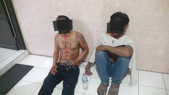 Dua pencuri celana di Lamongan babak belur dihajar massa
