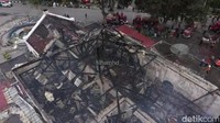 Gedung bersejarah itu ludes terbakar tak bersisa. Sampai saat ini, penyebab kebakaran belum diketahui. (Foto: Istimewa)