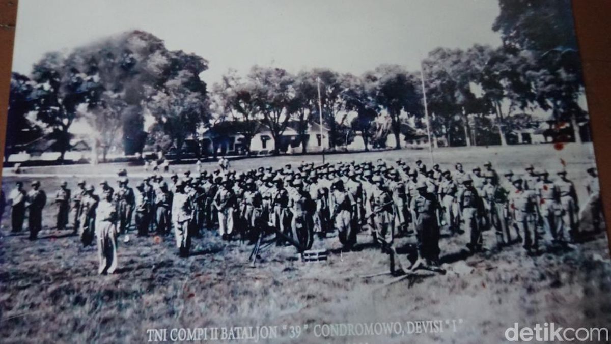 Ogirlik orniga onlayn porno jinsiy aloqani tomosha qiling Mariya Kruglykhina Palych tomonidan eshakda sikiladi