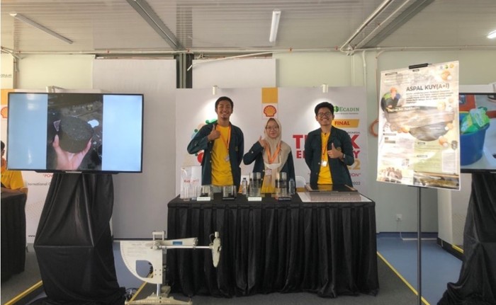 Mahasiswa ITB ciptakan alternatif aspal memanfaatkan limbah plastik dan sabut kelapa sawit
