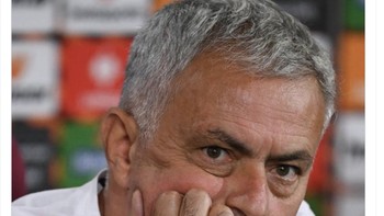 Benar kata Jose Mourinho ini, ada klub yang disusun untuk menang Liga Champions, tapi malah terjerembab di Europa League. Foto: Twitter