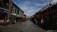 Kawasan wisata yang tengah dikembangkan itu memanjang dari sisi Pantjoran PIK lama hingga ke arah Batavia PIK yang sedang naik daun.