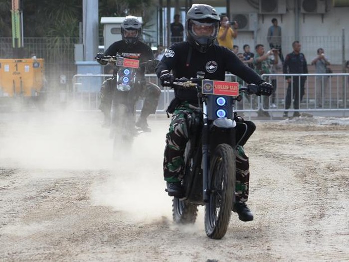 Motor Listrik Taktikal