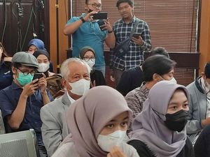 OC Kaligis di Kursi Pengunjung Sidang Anak Buah Sambo, Ngapain?