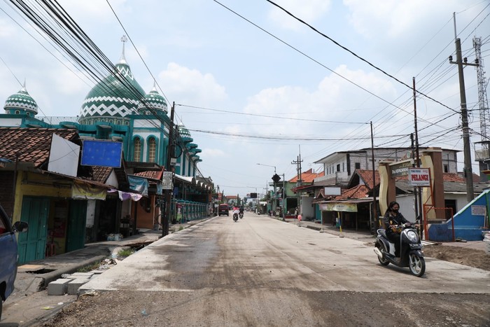 Pembangunan Jalan Beton di Sidoarjo