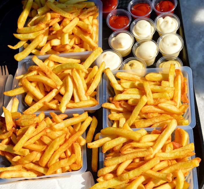 7 Perdebatan Makanan Ini Bikin Netizen Terbelah, Kamu Tim Mana?
