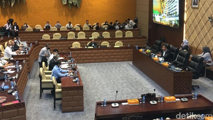 Rapat Komisi V DPR bersama Kemenhub hingga KNKT membahas investigasi kecelakaan Sriwijaya Air SJ182. (Firda Cynthia Anggrainy/detikcom).